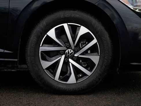 Used 2024 Volkswagen Jetta S image 11