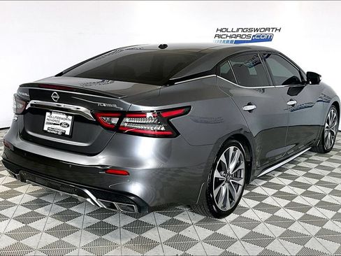 Used 2023 Nissan Maxima Platinum w/ Sport Mat Group FWD image 9