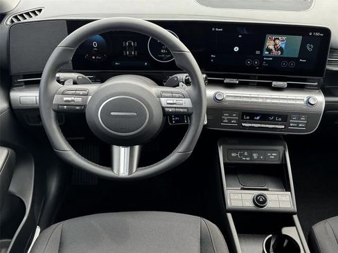 New 2025 Hyundai Kona SEL image 17