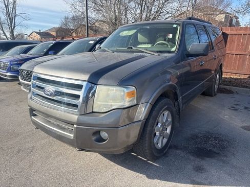 Used 2010 Ford Expedition EL XLT image 3