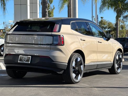 New 2026 Volvo EX30 Ultra image 5