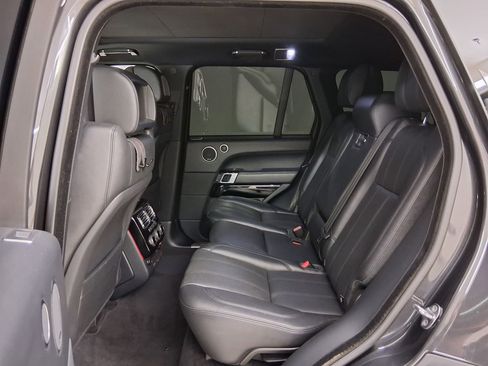 Used 2015 Land Rover Range Rover Supercharged image 13