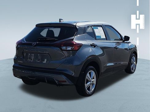 Used 2023 Nissan Kicks S FWD image 4