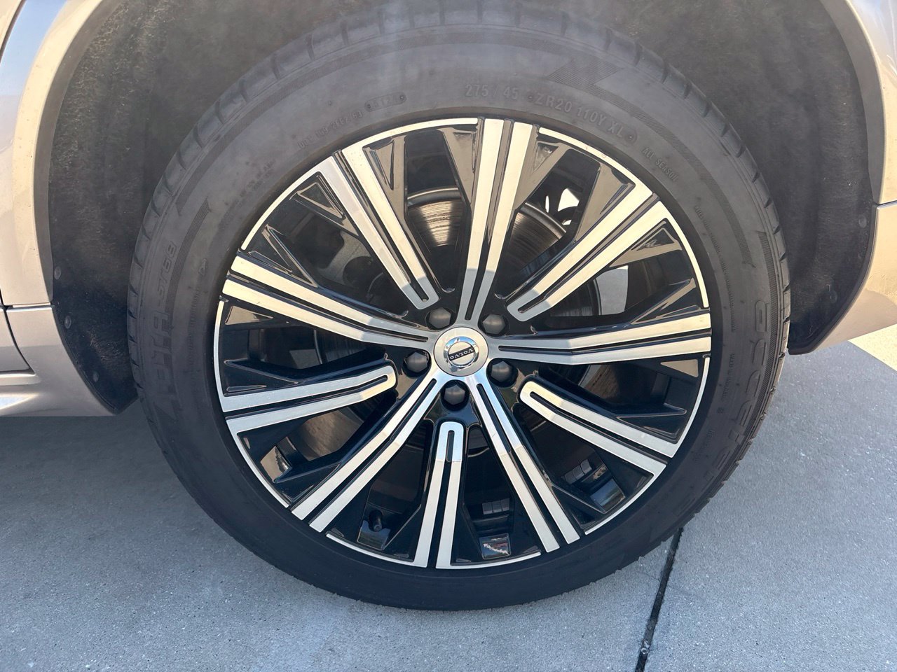 Used 2023 Volvo XC90 B6 Plus w/ Protection Package Premier AWD/4WD image 7