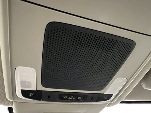 Used 2025 Honda CR-V LX image 20
