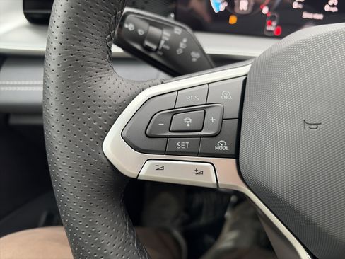 New 2026 Volkswagen Tiguan SE R-Line image 27