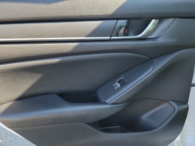 Used 2022 Honda Accord Sport image 13