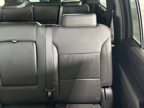 Used 2024 Chevrolet Suburban LT AWD/4WD image 51