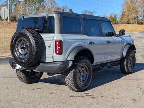 Used 2024 Ford Bronco Badlands image 7