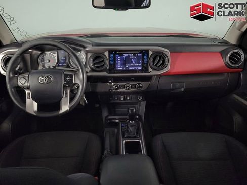 Used 2018 Toyota Tacoma SR5 RWD image 28