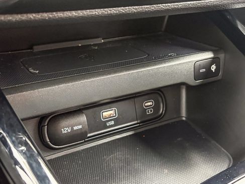 Used 2023 Kia Soul S FWD image 31