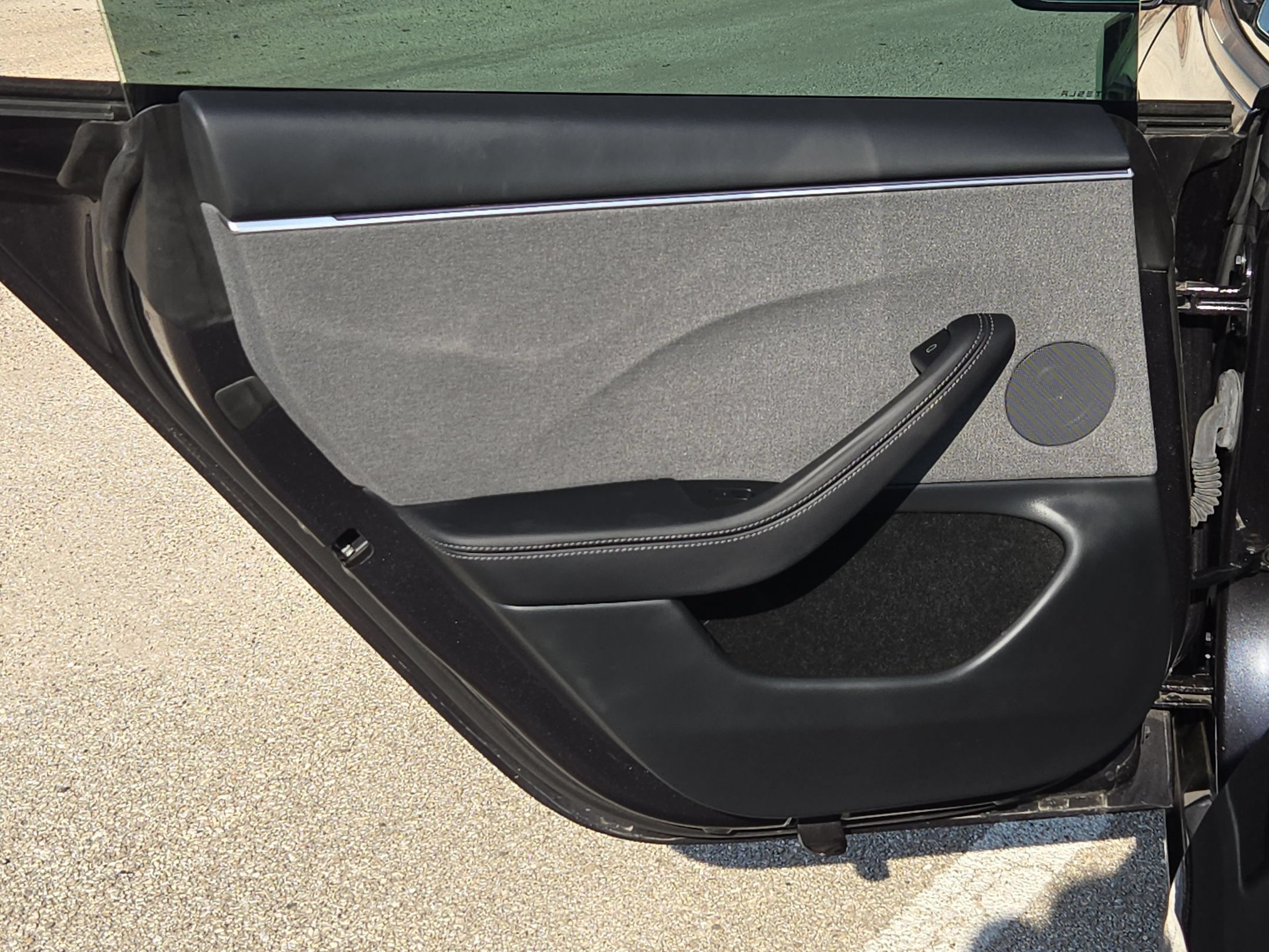 Used 2025 Tesla Model 3 Long Range RWD image 15