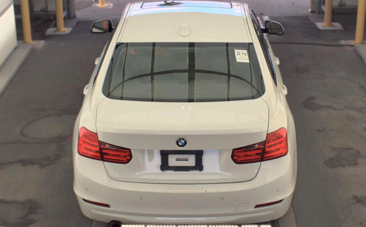 Used 2015 BMW 320i Sedan RWD image 6