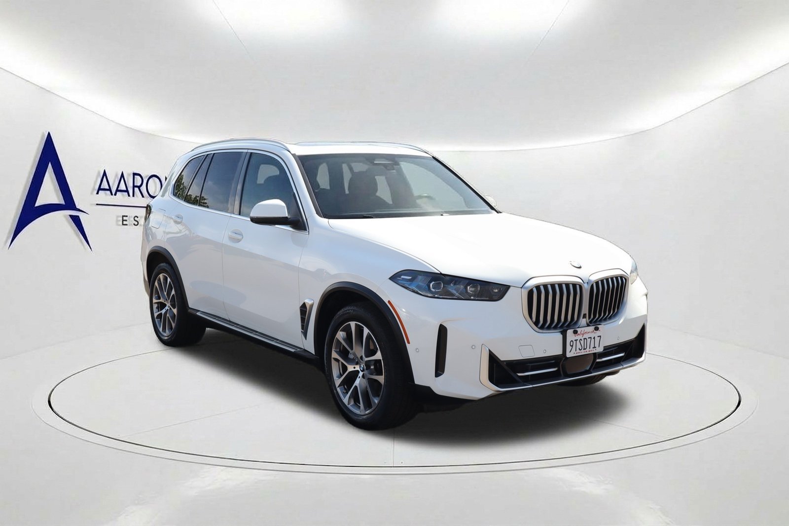 Used 2026 BMW X5 xDrive40i AWD/4WD image 3