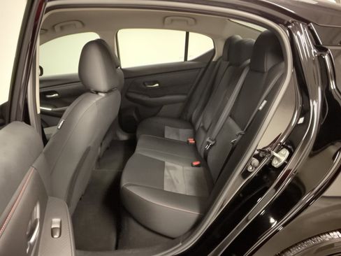 Used 2025 Nissan Sentra SR w/ Midnight Edition FWD image 25