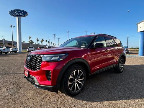 New 2026 Ford Explorer ST-Line RWD image 3