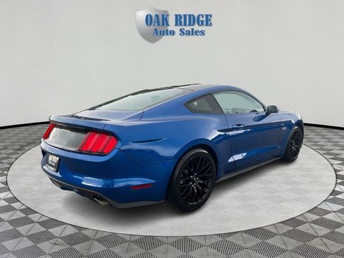 Used 2017 Ford Mustang GT Premium w/ GT Performance Package RWD image 5