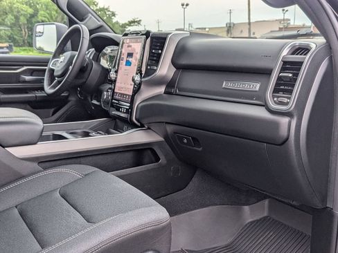 Used 2025 RAM 1500 Big Horn AWD/4WD image 27