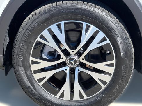 New 2025 Mercedes-Benz GLB 250 250 image 11