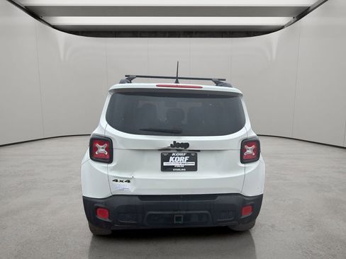 Used 2017 Jeep Renegade Altitude AWD/4WD image 4