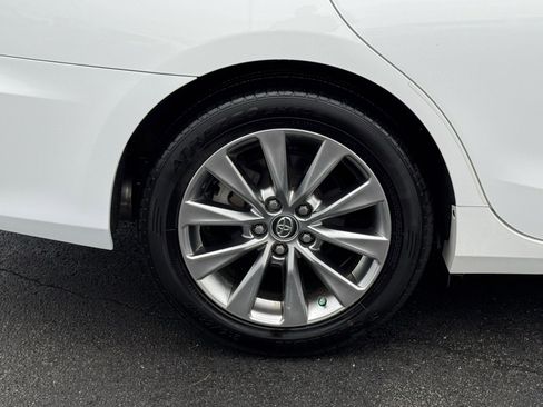 Used 2017 Toyota Camry XLE image 40