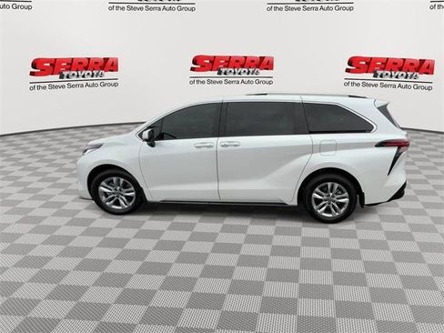 Certified 2024 Toyota Sienna Limited image 6