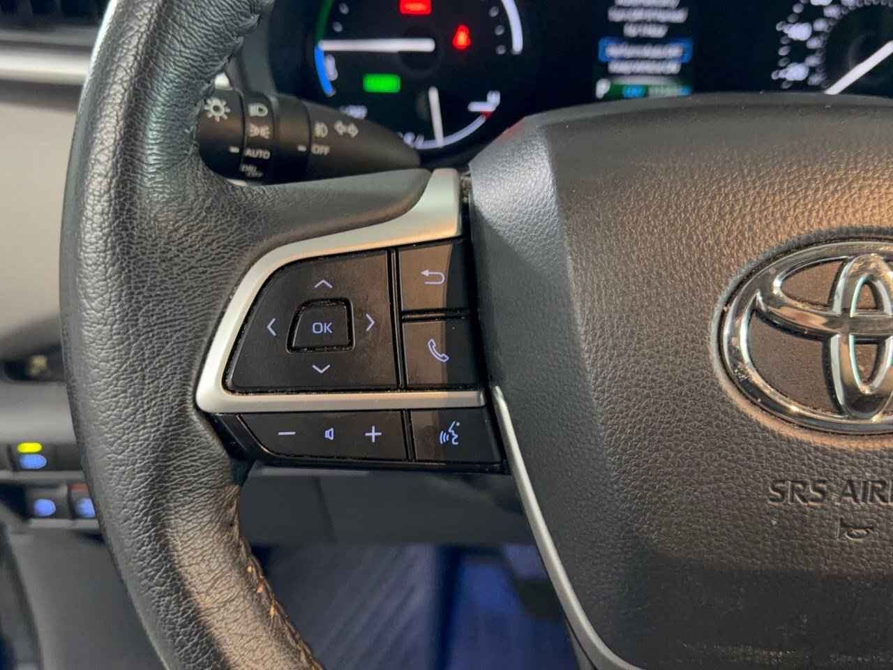 Used 2024 Toyota Sienna XLE FWD image 18