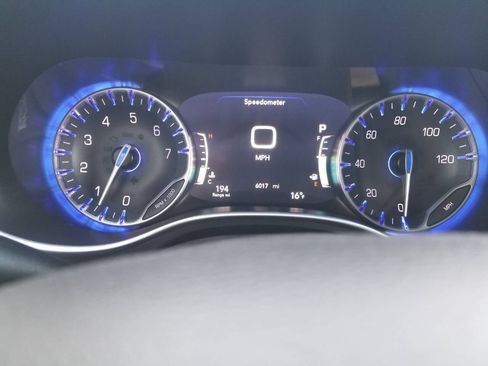 Certified 2024 Chrysler Pacifica Touring-L w/ Road Tripper Package image 32