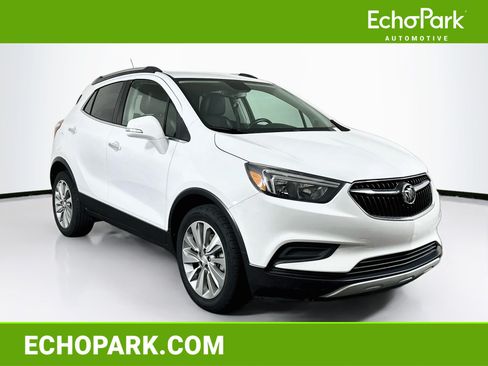Used 2018 Buick Encore FWD image 1
