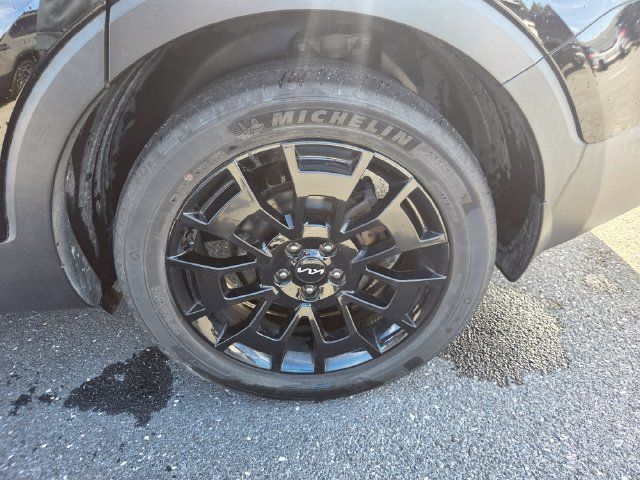 Used 2022 Kia Telluride SX w/ Nightfall Edition Package AWD/4WD image 29