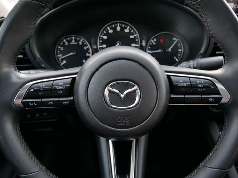 Used 2024 MAZDA MAZDA3 s image 25