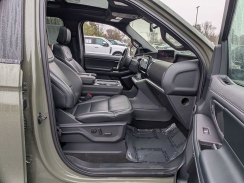 Certified 2025 Ford Expedition Platinum w/ Stealth Performance Package image 37