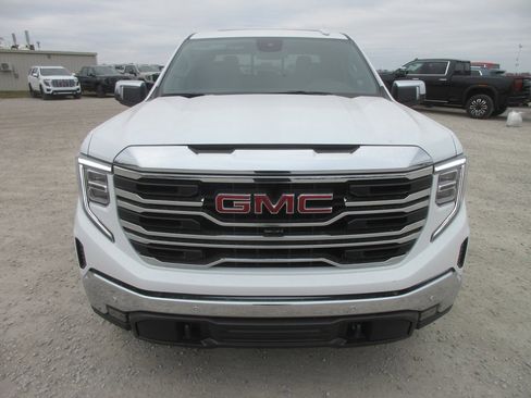 New 2026 GMC Sierra 1500 SLT w/ SLT Premium Plus Package image 12