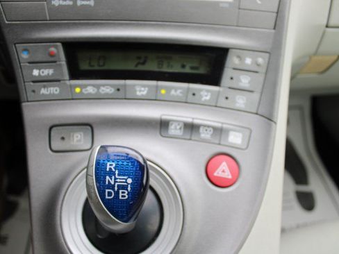 Used 2012 Toyota Prius Three FWD image 27