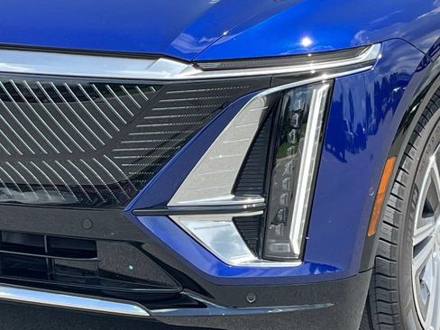 Certified 2024 Cadillac Lyriq Luxury RWD image 10