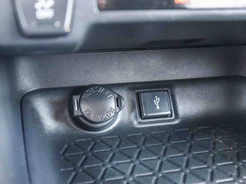 Certified 2020 Toyota RAV4 LE w/ All Weather Liner Package AWD/4WD image 31