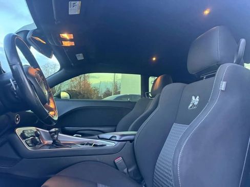 Used 2020 Dodge Challenger R/T Scat Pack image 6