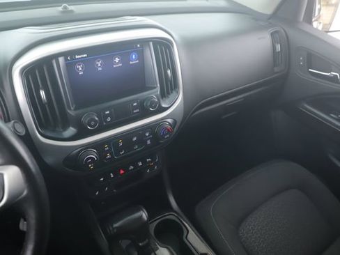 Used 2020 GMC Canyon SLE w/ Driver Alert Package AWD/4WD image 24