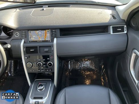 Used 2019 Land Rover Discovery Sport SE image 59