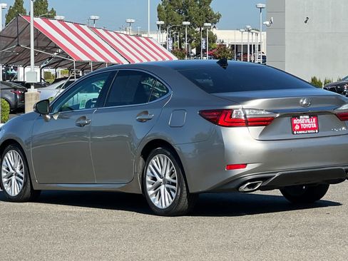 Used 2018 Lexus ES 350 w/ Luxury Package w/Wood Trim FWD image 7