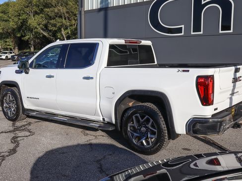 Used 2022 GMC Sierra 1500 SLT w/ SLT Premium Plus Package image 6