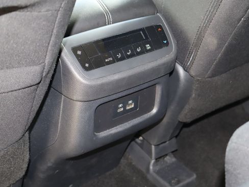 Used 2025 Nissan Pathfinder SV AWD/4WD image 20
