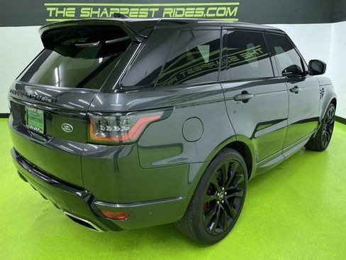 Used 2022 Land Rover Range Rover Sport HST image 10