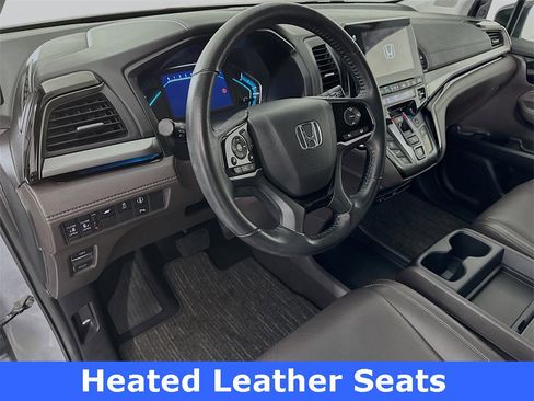 Certified 2021 Honda Odyssey Touring image 2