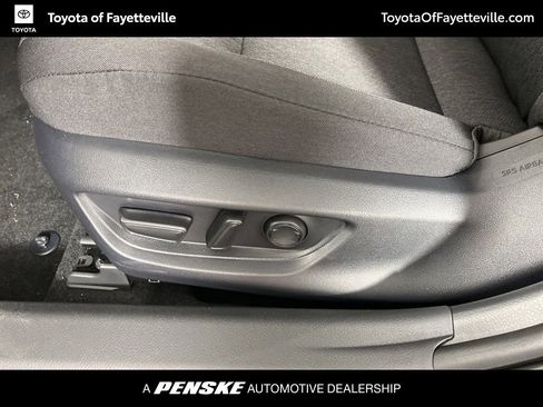 Used 2026 Toyota Camry LE w/ Convenience Package FWD image 22