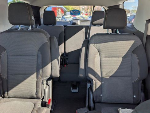 Used 2018 Chevrolet Traverse LT image 26