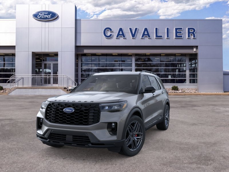 Used 2026 Ford Explorer ST-Line w/ ST-Line Street Pack AWD/4WD image 2