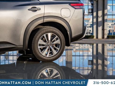 Used 2022 Nissan Pathfinder SL image 37