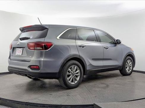 Used 2020 Kia Sorento LX FWD image 8