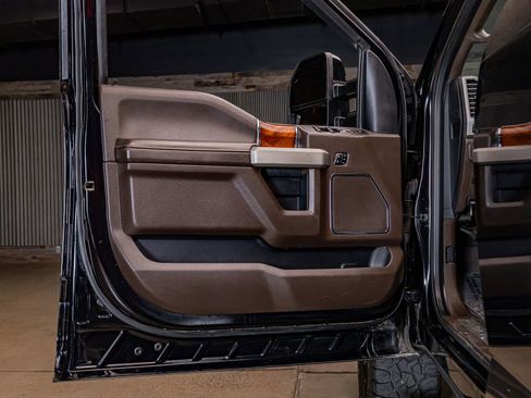 Used 2021 Ford F250 King Ranch w/ Tremor Off-Road Package image 28